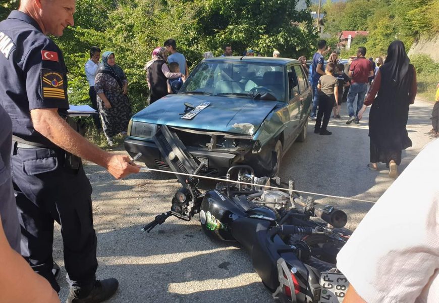 Karacasu Köyünde Trafik Kazası 1 Yaralı